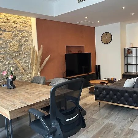 Elegance-appartement Avec Parking شقة